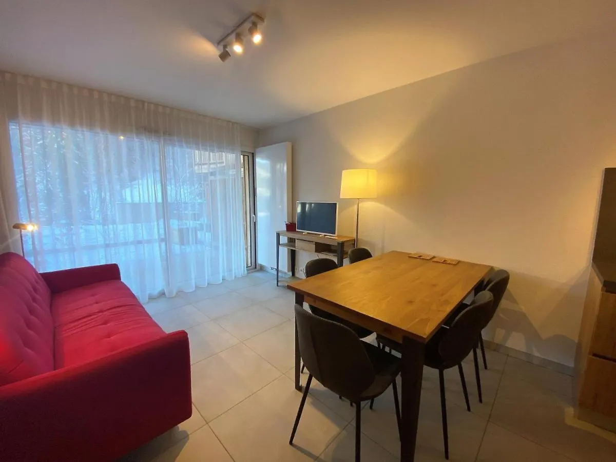 Lumineux Et Spacieux Appartement Contemporain Dans Une Residence Recente Et Paisible A Chatel - Fr-1-693-48 France