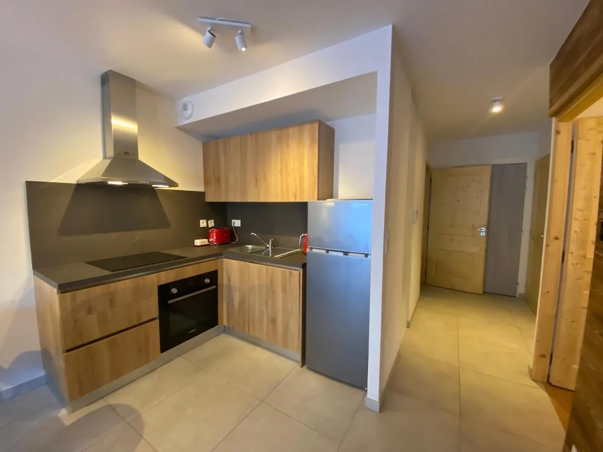 Lumineux Et Spacieux Appartement Contemporain Dans Une Residence Recente Et Paisible A Chatel - Fr-1-693-48 France